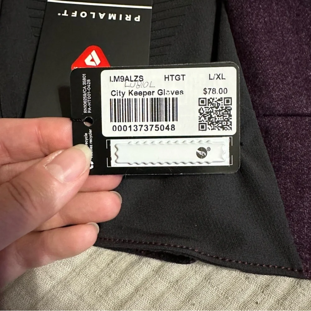 NWT Lululemon City Keeper Gloves Size L/XL